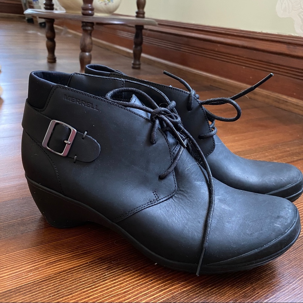 Merrell Black women’s all weather booties